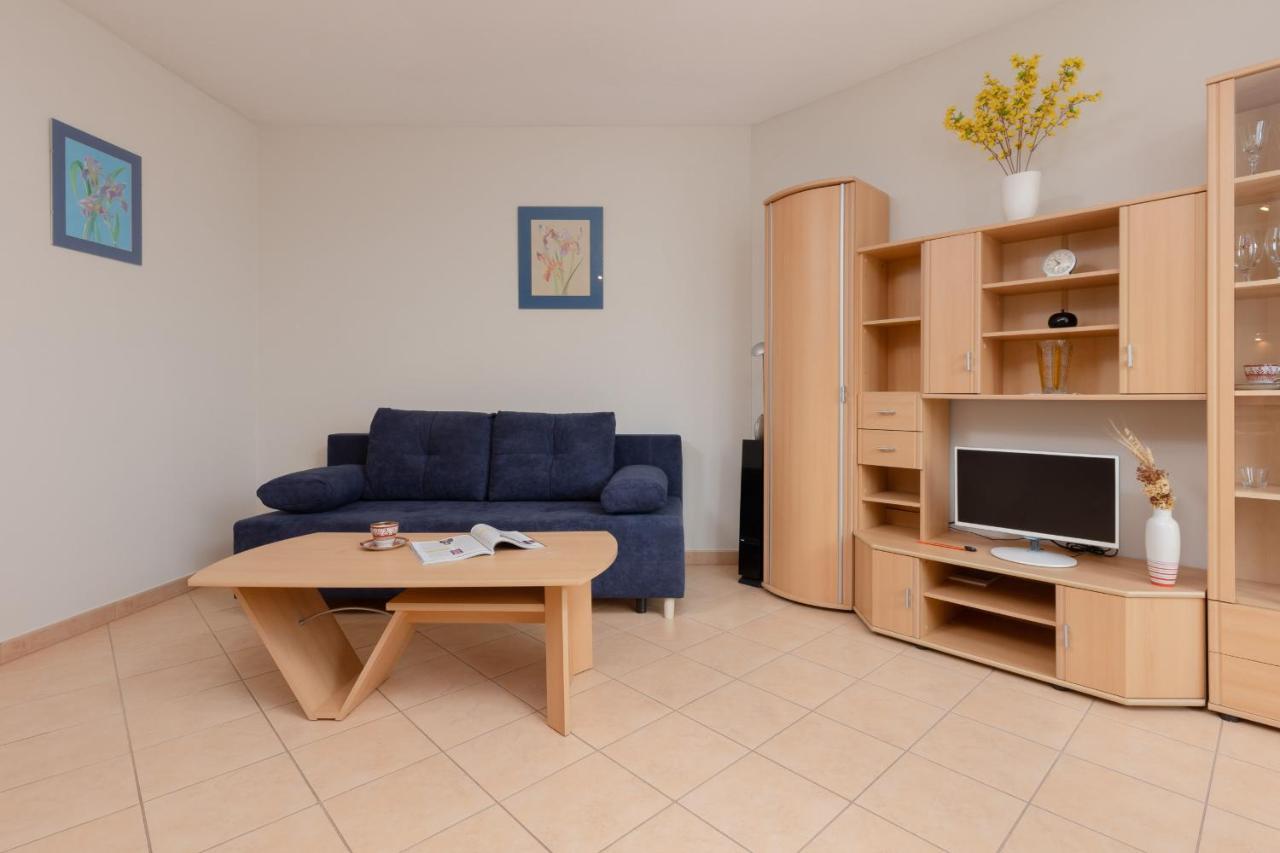 Pejzazowa Apartment Metro Wilanowska Mokotow By Noclegi Renters Warsaw Exterior photo