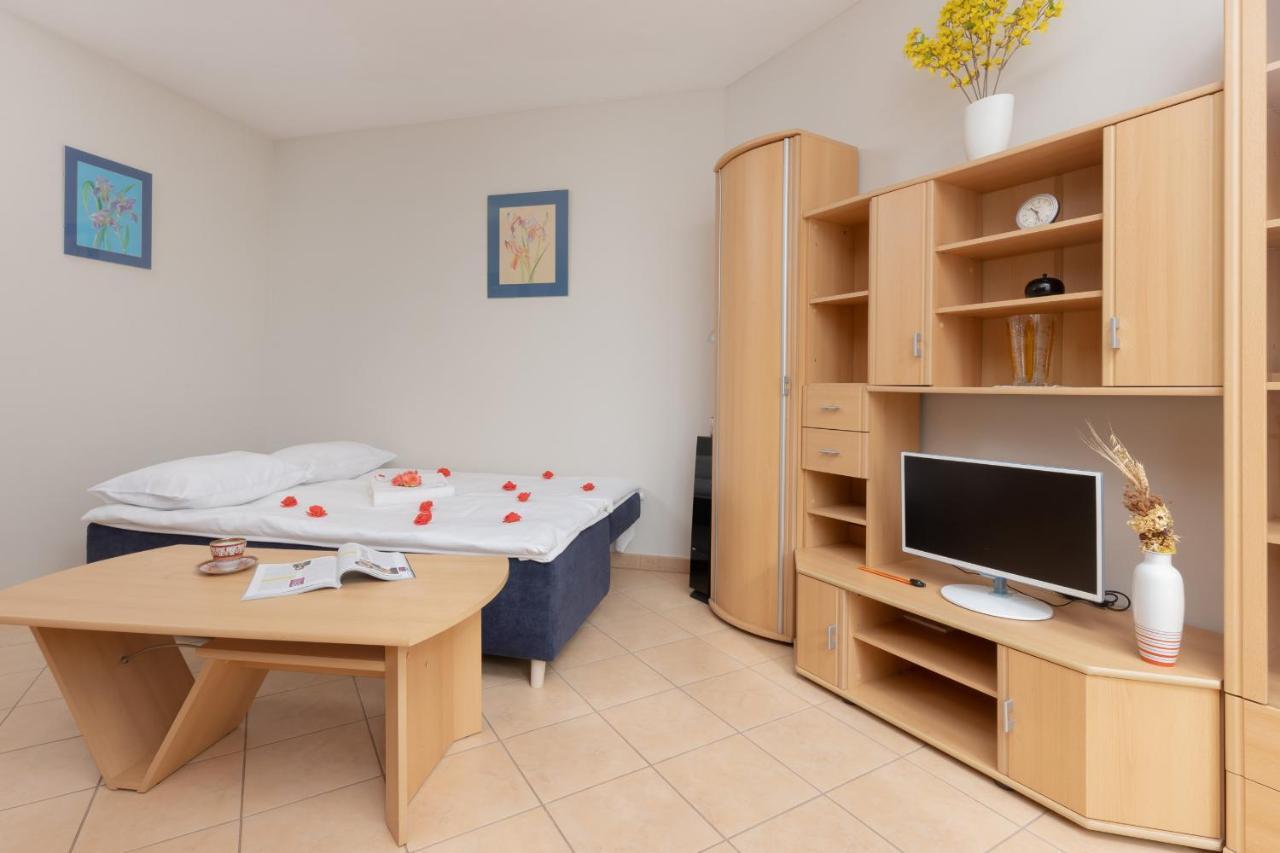 Pejzazowa Apartment Metro Wilanowska Mokotow By Noclegi Renters Warsaw Exterior photo
