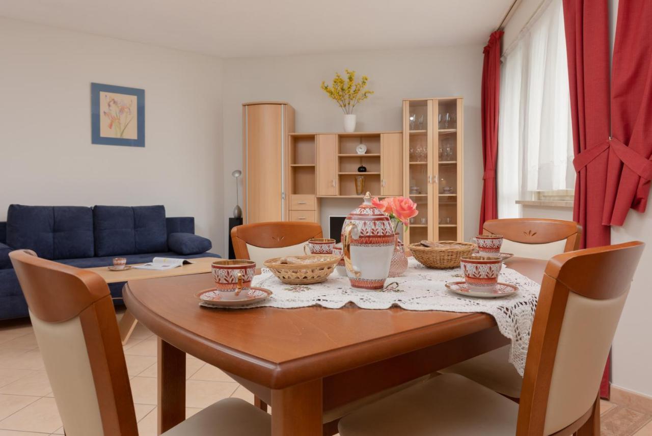 Pejzazowa Apartment Metro Wilanowska Mokotow By Noclegi Renters Warsaw Exterior photo
